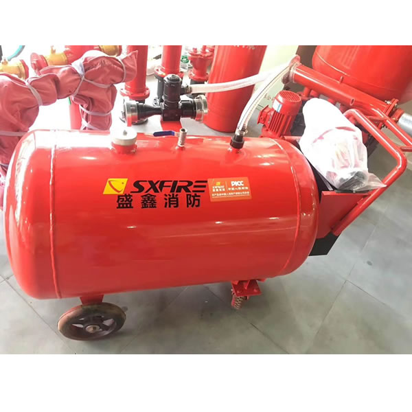 PY移动式低倍数泡沫灭火装置